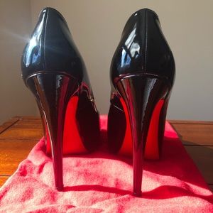 Christian Louboutin Vendome Peep Toe Pumps
